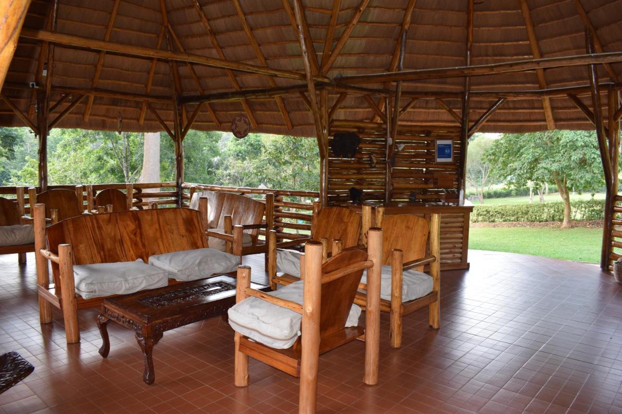 Kibale Guest Cottages Fort Portal Exteriör bild