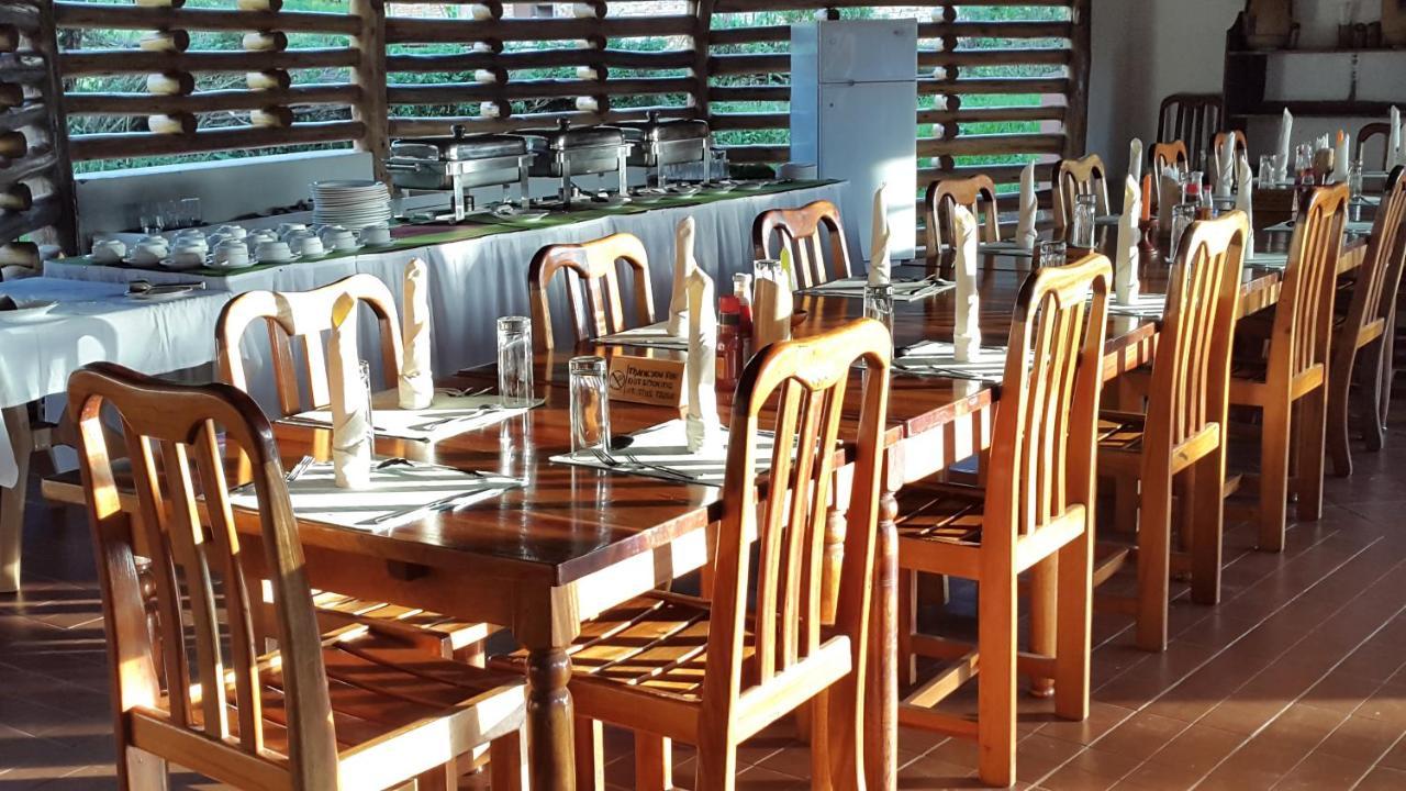 Kibale Guest Cottages Fort Portal Exteriör bild