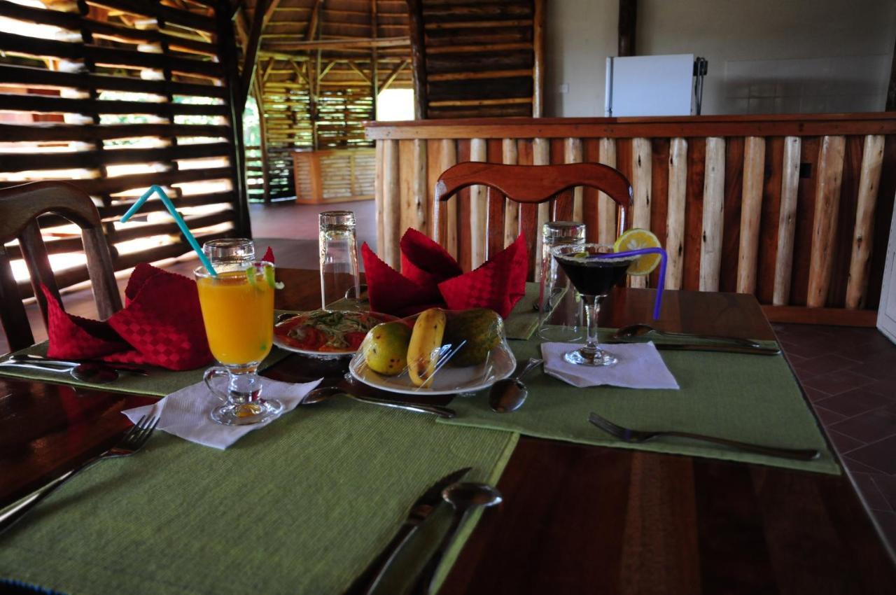 Kibale Guest Cottages Fort Portal Exteriör bild
